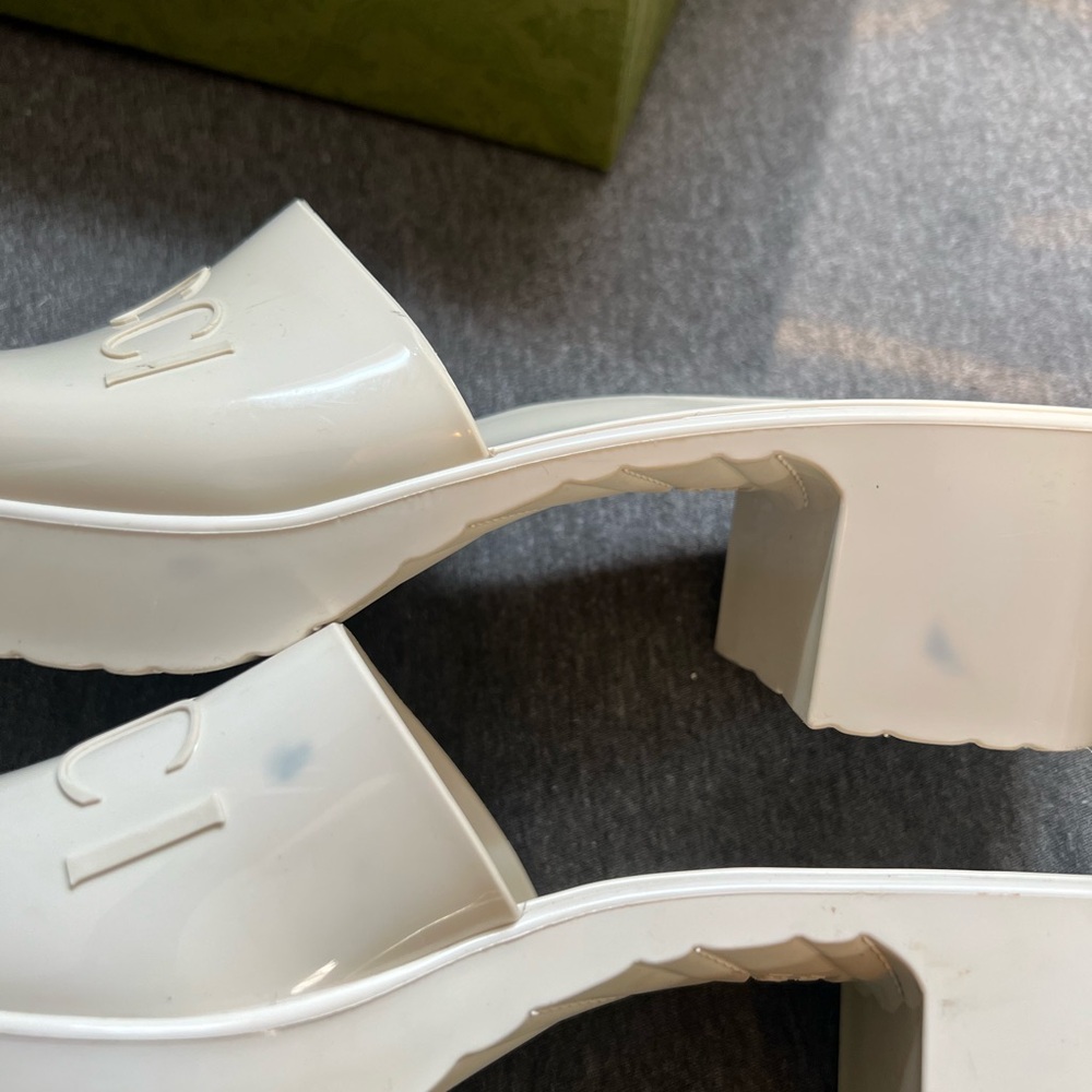 Gucci Rubber Logo Sandals White Glossy Mule Platform Slide 39 - Picture 3 of 8